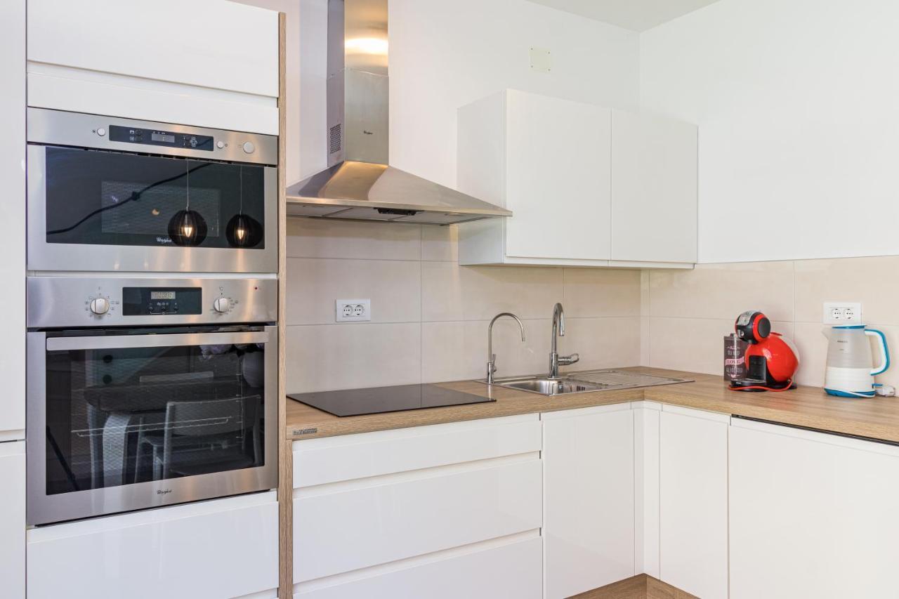 Apartments Anna Лижнян Екстер'єр фото